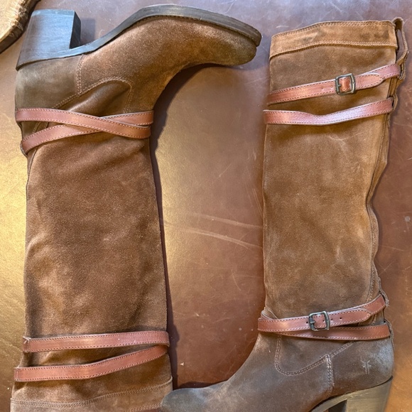 FRYE Oiled Brown Leather Jane Strappy Boots, size 8 EUC - Picture 10 of 15